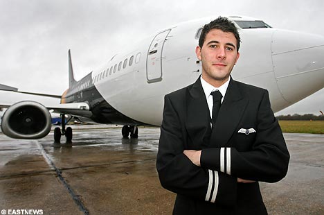 Ser Piloto de Avion una profesion que tomo Luis Guillermo Angel Restrepo